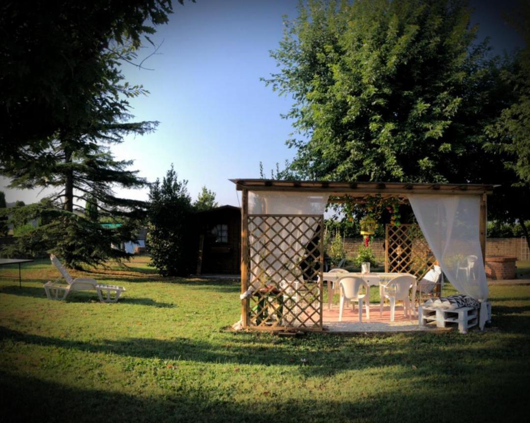Alice'S Room By Casolare Isabella Ponsacco Buitenkant foto